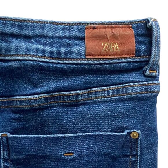 Womens Zara Mid-Rise Jeans Straight Leg Dark Blue Wash Raw Hem 8228 222 Size 6 - Picture 5 of 5